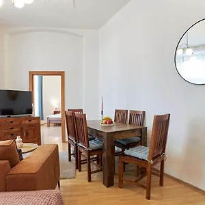 Aparthotel Narodni - Old Town, Praga